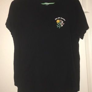 A black old navy T-shirt